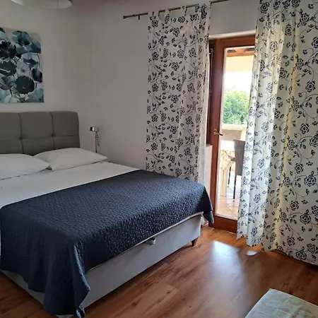 Andrejka Appartement Pakoštane